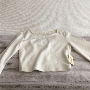 White long sleeve crop top